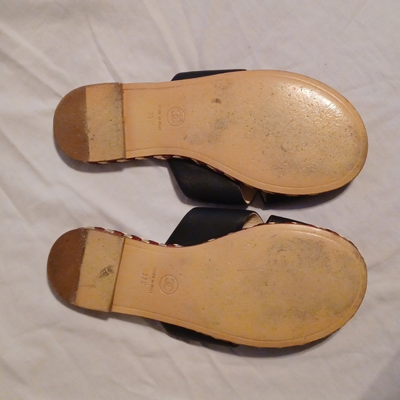 Chanel Sandals size 37 - Picture 2 of 2
